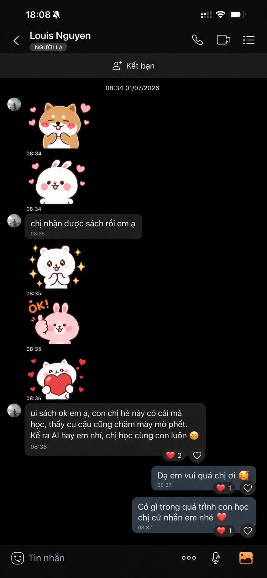 Feedback phụ huynh — chị nhận được sách, con chăm mày mò học cùng AI